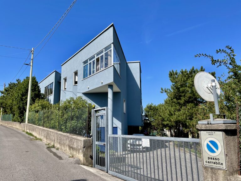 Trilocale in Via Rossi